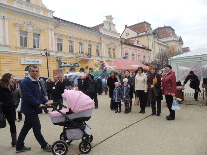 У Берегові визначили переможців Весняного ярмарку – 07