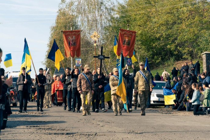 Мукачівська громада провела в останню дорогу полеглого Героя – 01