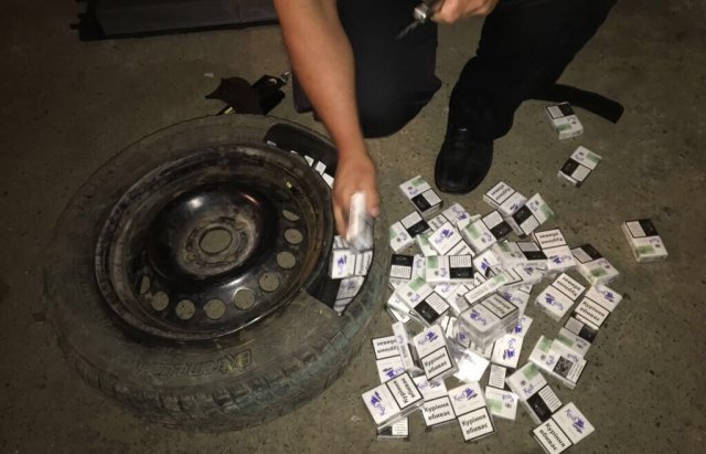 Спецоперація на митному посту: на хабарі спіймали заступника начальника МП «Вилок» – 04