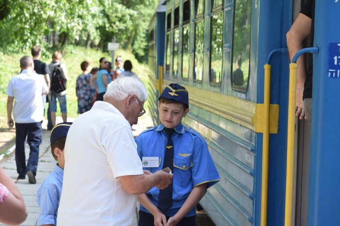 В Ужгороді стартував черговий сезон дитячої залізниці – 09