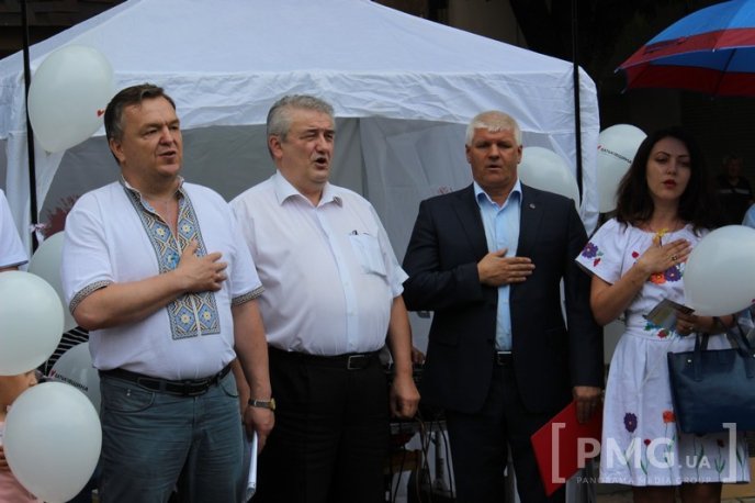 У Мукачеві відзначили 20-ту річницю Конституції України – 01