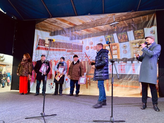 В Мукачеві нагородили переможців фестивалю «Червене вино-2020» – 03 В Мукачеві нагородили переможців фестивалю «Червене вино-2020» – 03