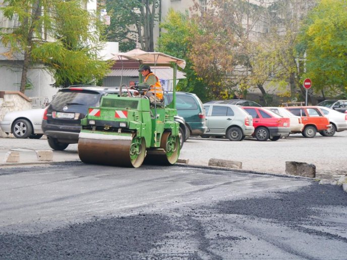 В Ужгороді триває ремонт вулиці Собранецької – 07