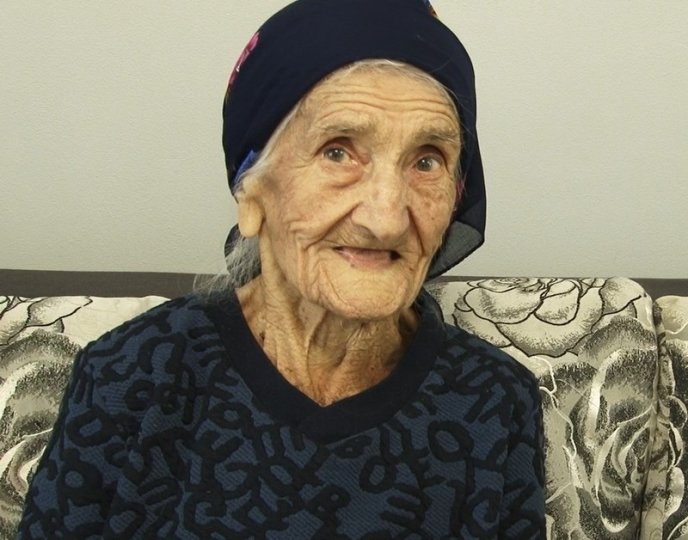 На Мукачівщині жінка відзначила 100 років  – 02 На Мукачівщині жінка відзначила 100 років  – 02