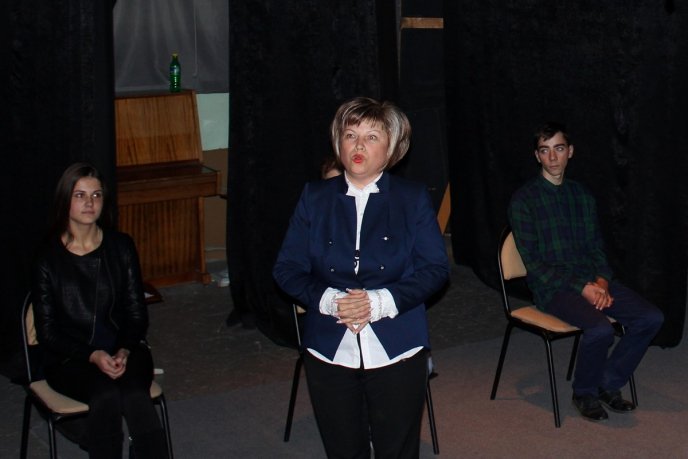 В Ужгороді відбулась прем’єра вистави "Колесо жіночої долі" – 03