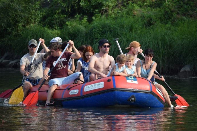 В обласному центрі відбувся один із найочікуваніших заходів літа – «Ужгородська регата» – 03