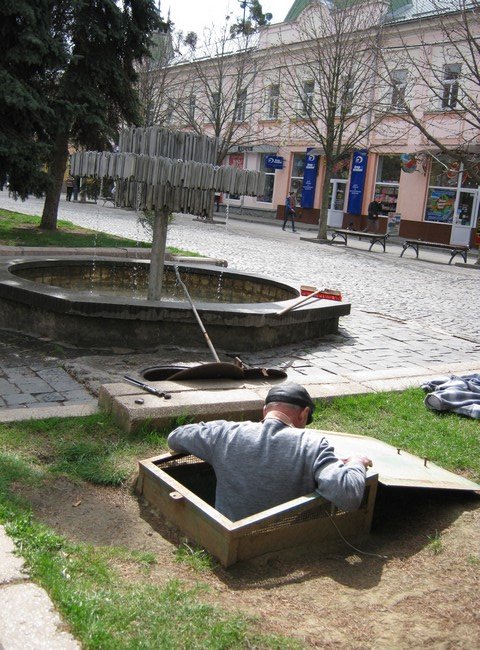 Ще один фонтан запрацював у Мукачеві (ФОТО) – 02