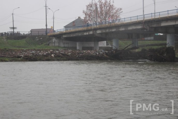 Велика Латориця залишила по собі купу сміття – 14