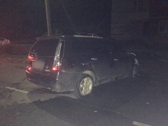 Авто, яке горіло вночі у Мукачеві, належить жінці-підприємцю і його могли підпалити – 02