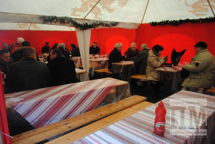 У Мукачеві офіційно розпочався фестиваль "Червене вино - 2015" (ФОТОРЕПОРТАЖ) – 12