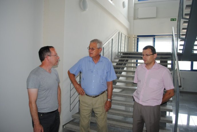 На заводі "Флекстронікс" в Мукачеві відкрили першу лінію виробництва (ФОТОРЕПОРТАЖ) – 01