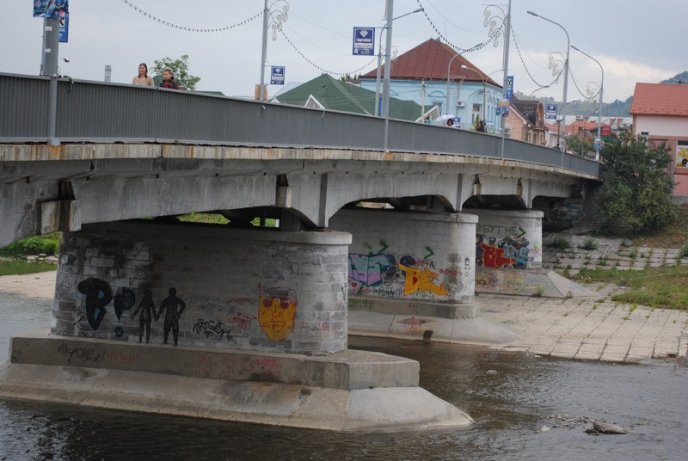 Мукачево розмальовують графіті (ФОТОРЕПОРТАЖ) – 03