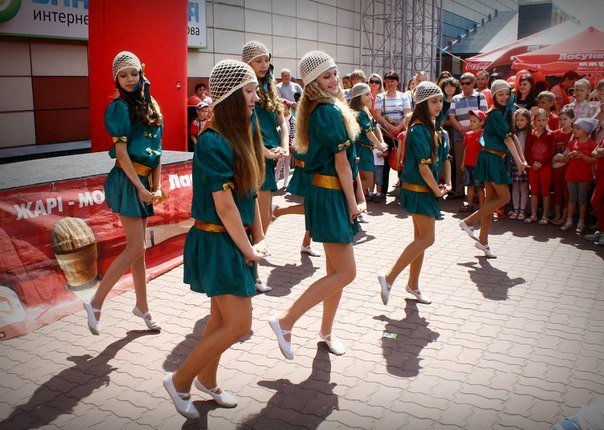 "Ласунка" підготувала мукачівцям незабутнє свято морозива – 06 "Ласунка" підготувала мукачівцям незабутнє свято морозива – 06