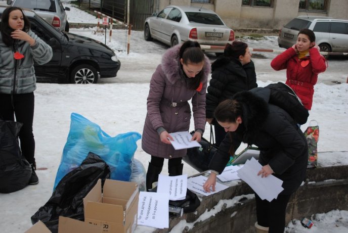 Завдяки небайдужим людям вихованці дитячих будинків у Мукачеві та Сваляві отримають подарунки на Миколая (ФОТО) – 04