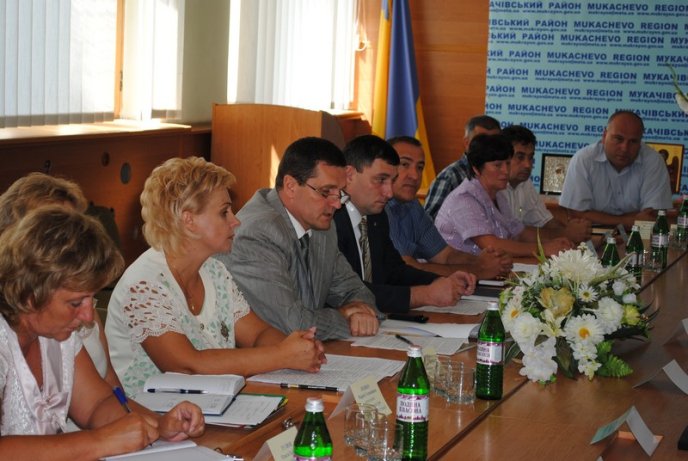 Священнослужителі та влада сіли за круглий стіл з нагоди відзначення 1025-річчя Хрещення Русі (ФОТОРЕПОРТАЖ) – 01