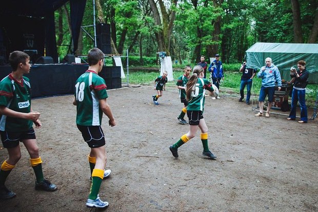 Ужгородці та гості міста відпочивають на новому для обласного центру фестивалі "МАЙся Фест" (ФОТО) – 01