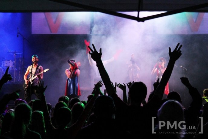 "No Longer Music" та їхній дивовижний виступ у місті над Латорицею – 34