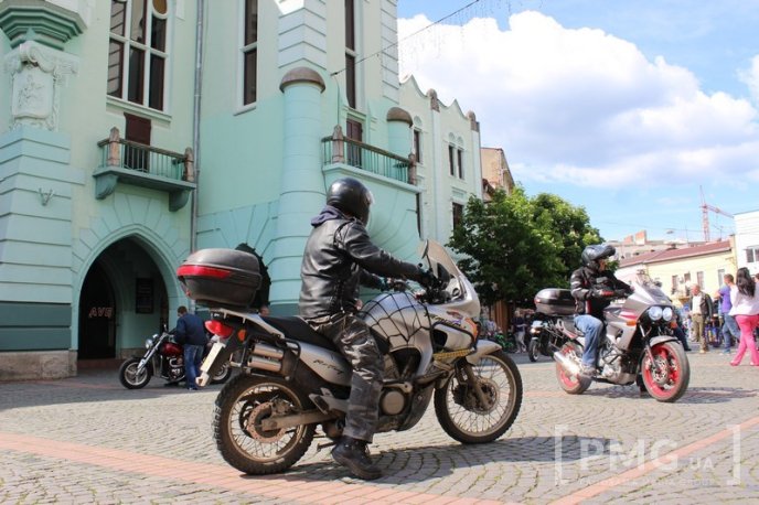 Байкери проїхались вулицями Мукачева – 45