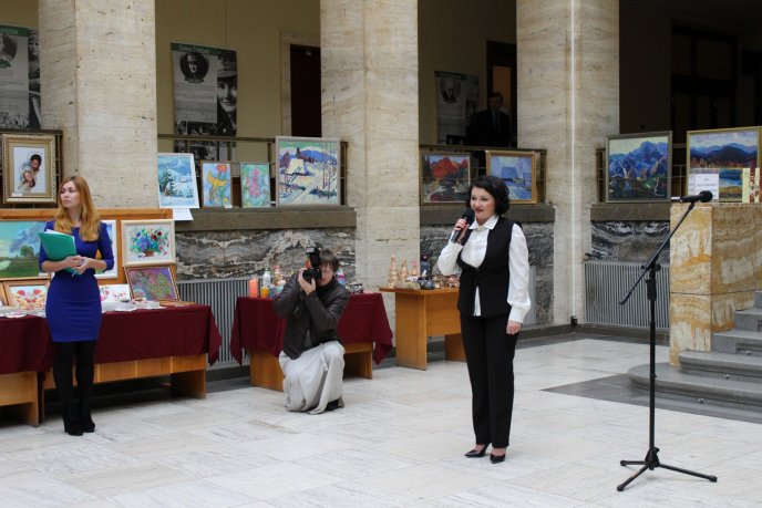 В Ужгороді відкрилась виставка робіт особливих закарпатців – 02
