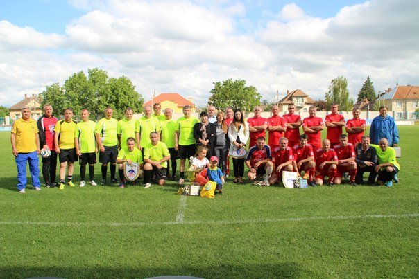 У Мукачеві провели футбольний турнір серед ветеранів пам’яті Олега Іщенка (ФОТО) – 08
