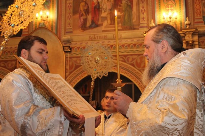 Владика Феодор звершив Різдвяне богослужіння в Мукачівському кафедральному соборі – 04 Владика Феодор звершив Різдвяне богослужіння в Мукачівському кафедральному соборі – 04
