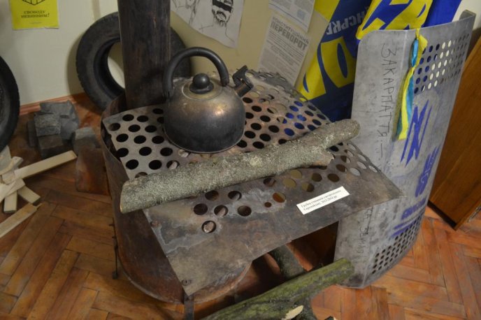 В Ужгороді відкрилась виставка речей з Донецького аеропорту та селища Піски – 04