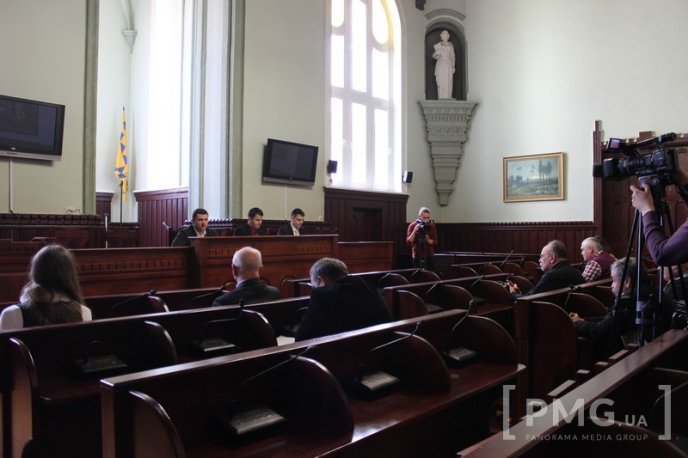 Розпочались громадські слухання щодо перейменування міста Мукачева – 04
