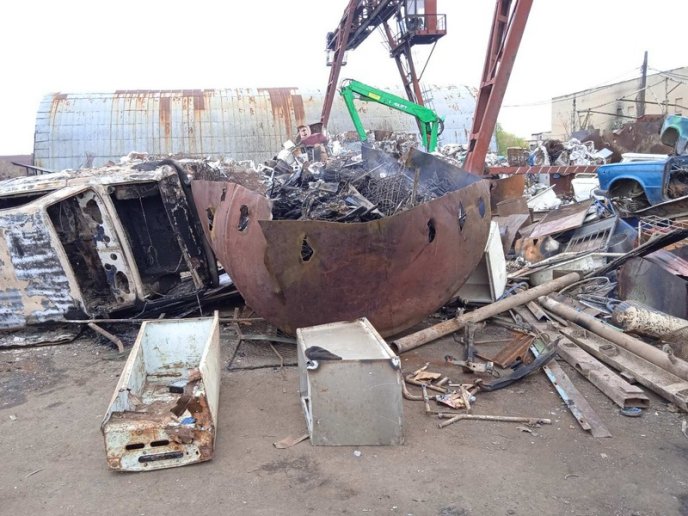 На території пункту прийому металобрухту спалахнула пожежа – 04