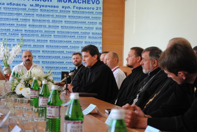 Священнослужителі та влада сіли за круглий стіл з нагоди відзначення 1025-річчя Хрещення Русі (ФОТОРЕПОРТАЖ) – 09