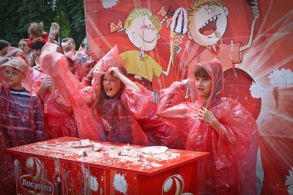 "Ласунка" підготувала мукачівцям незабутнє свято морозива – 12 "Ласунка" підготувала мукачівцям незабутнє свято морозива – 12