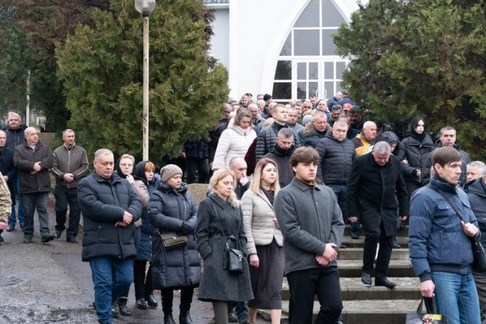 На Закарпатті поховали військового, який з початку війни захищав Україну – 04