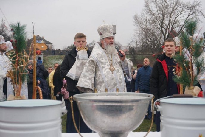 Як у Мукачеві на Водохреща у води Латориці занурювались – 13