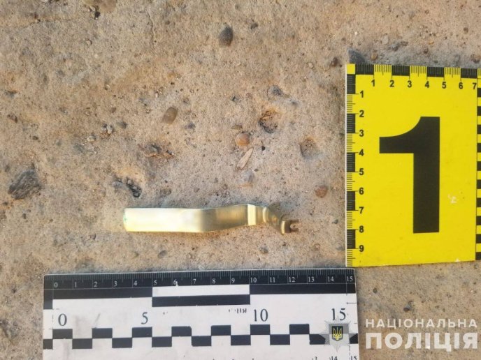 Правоохоронці затримали чоловіка, який кинув гранату з 3 поверху – 03