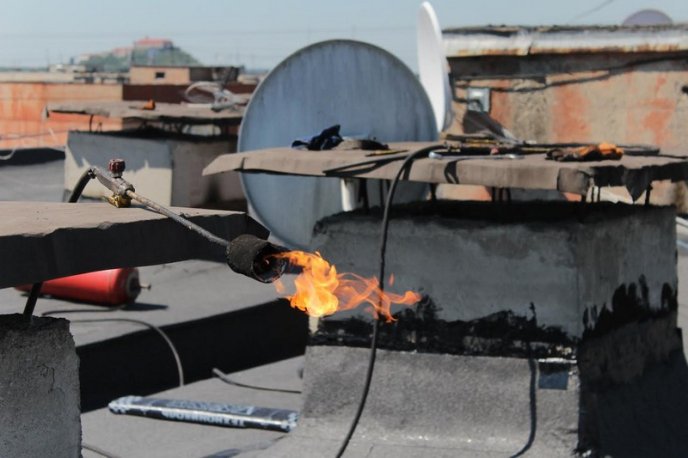 На ремонт даху багатоповерхівки виділили 600 тисяч – 02