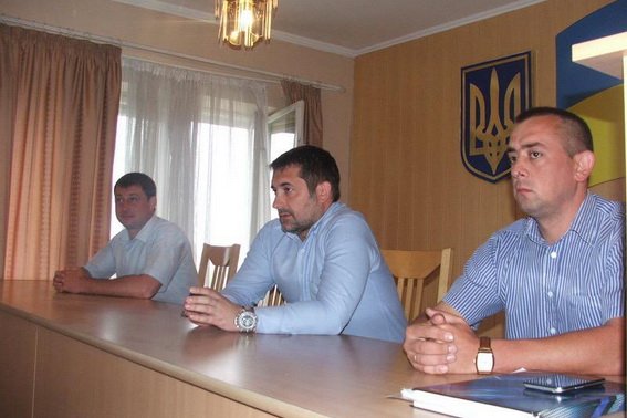 Мукачівські правоохоронці спілкувались з місцевими підлітками – 01