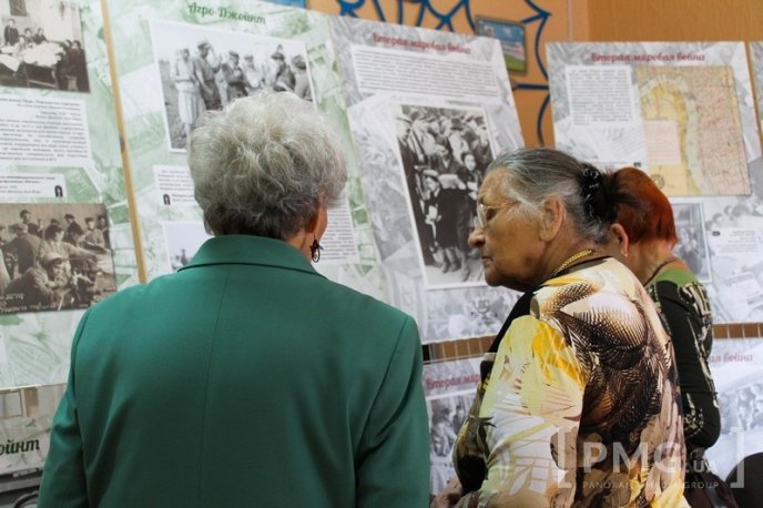 В рамках Днів єврейської культури на Закарпатті в Мукачеві проходить фотовиставка – 03
