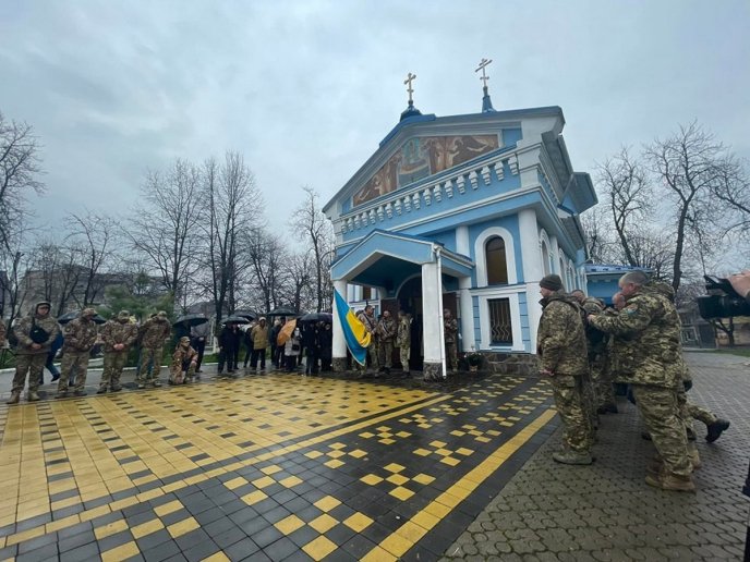 Мукачево попрощалося із 21-річним Героєм – 01