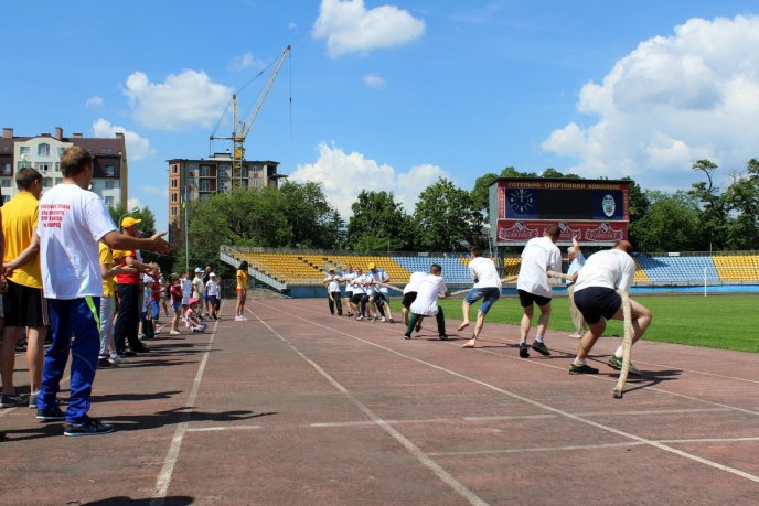 Працівники закладів культури Закарпаття влаштували спартакіаду – 16