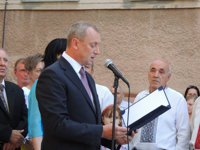 У Берегові відкрили пам’ятник Тарасу Шевченку – 05