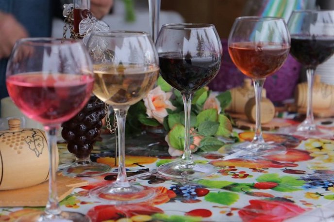 "Червене вино": як пройшов перший фестивальний день – 02