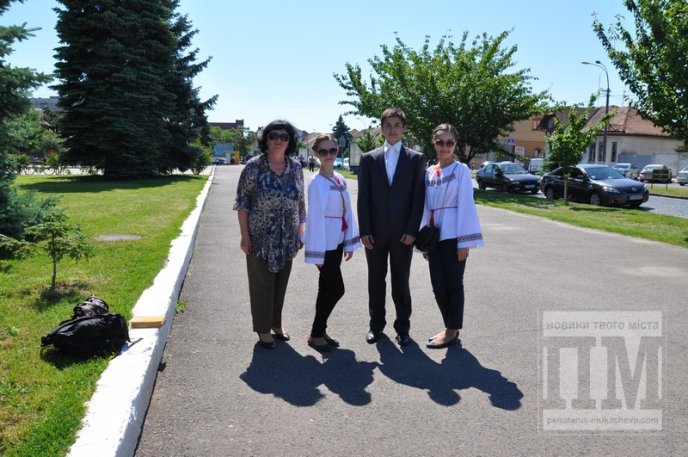У Мукачеві відбулася панахида, приурочена річниці перепоховання Тараса Шевченка (ФОТО) – 09