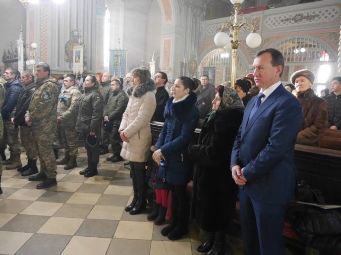 В Ужгороді відзначили 25-річчя Збройних Сил України – 09