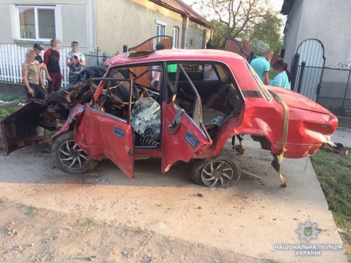 На Мукачівщині сталася моторошна ДТП. Постраждали двоє дорослих і дитина – 03