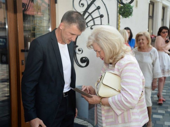 Роль громадських організацій в консолідації українського суспільства обговорювали в Мукачеві – 31