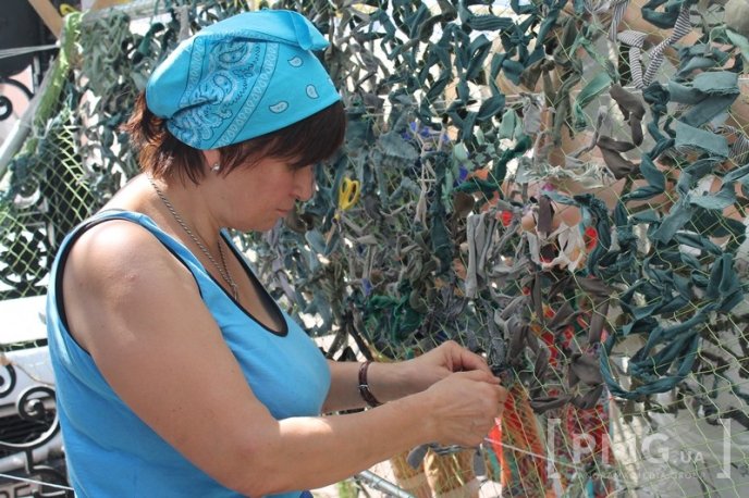 Маскувальні сітки в Мукачеві плестимуть ще два дні – 06