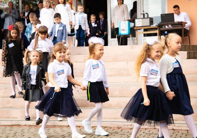 Як святкували День знань у школах Ужгорода – 05