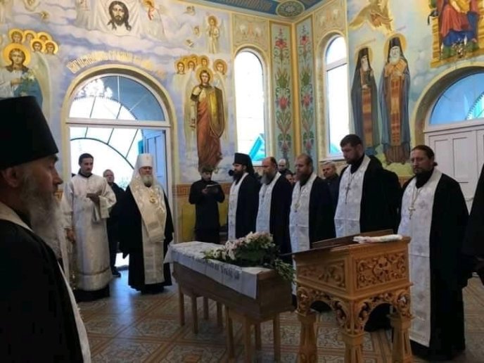 Сьогодні поховають 12-річного Василька Легача – 02