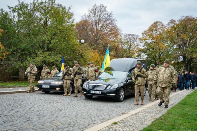 19 листопада Закарпаття попрощалося із двома Героями – 06 19 листопада Закарпаття попрощалося із двома Героями – 06