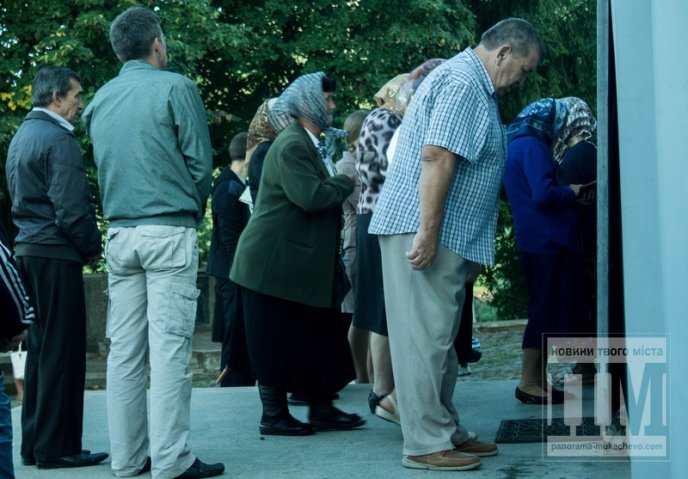 У Мукачівському Свято-Миколаївському жіночому монастирі святкують Успіння Пресвятої Богородиці (ФОТОРЕПОРТАЖ) – 12
