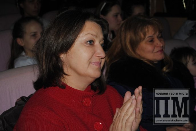 У Мукачеві завершився музичний фестиваль "Різдвяна зіронька - 2015" (ФОТОРЕПОРТАЖ) – 05 У Мукачеві завершився музичний фестиваль "Різдвяна зіронька - 2015" (ФОТОРЕПОРТАЖ) – 05